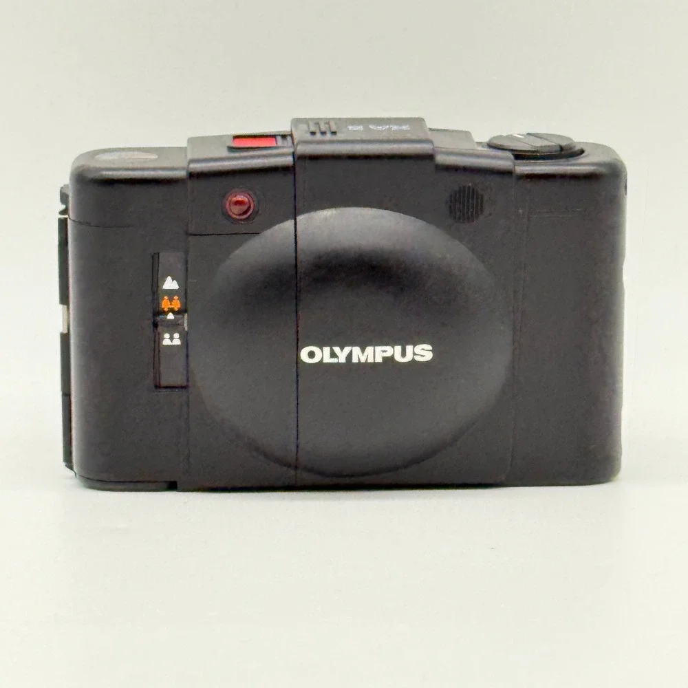 Olympus XA2 Film Camera Black 35mm Compact D.Zuiko Lens Manual